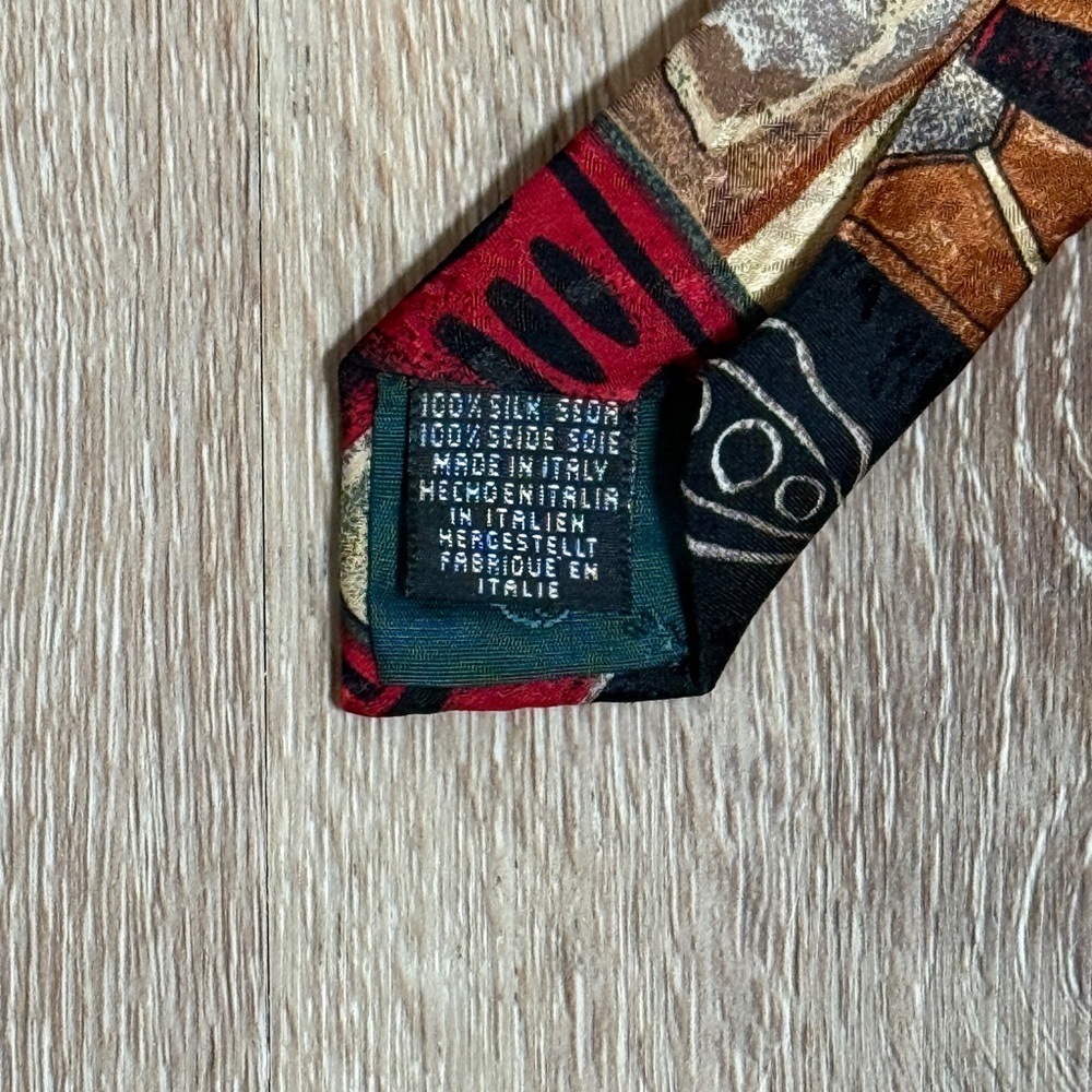 Vintage Disney Pocahontas Silk Tie Made in Italy | 90s Mosaic Art Print - Picture 4 of 4